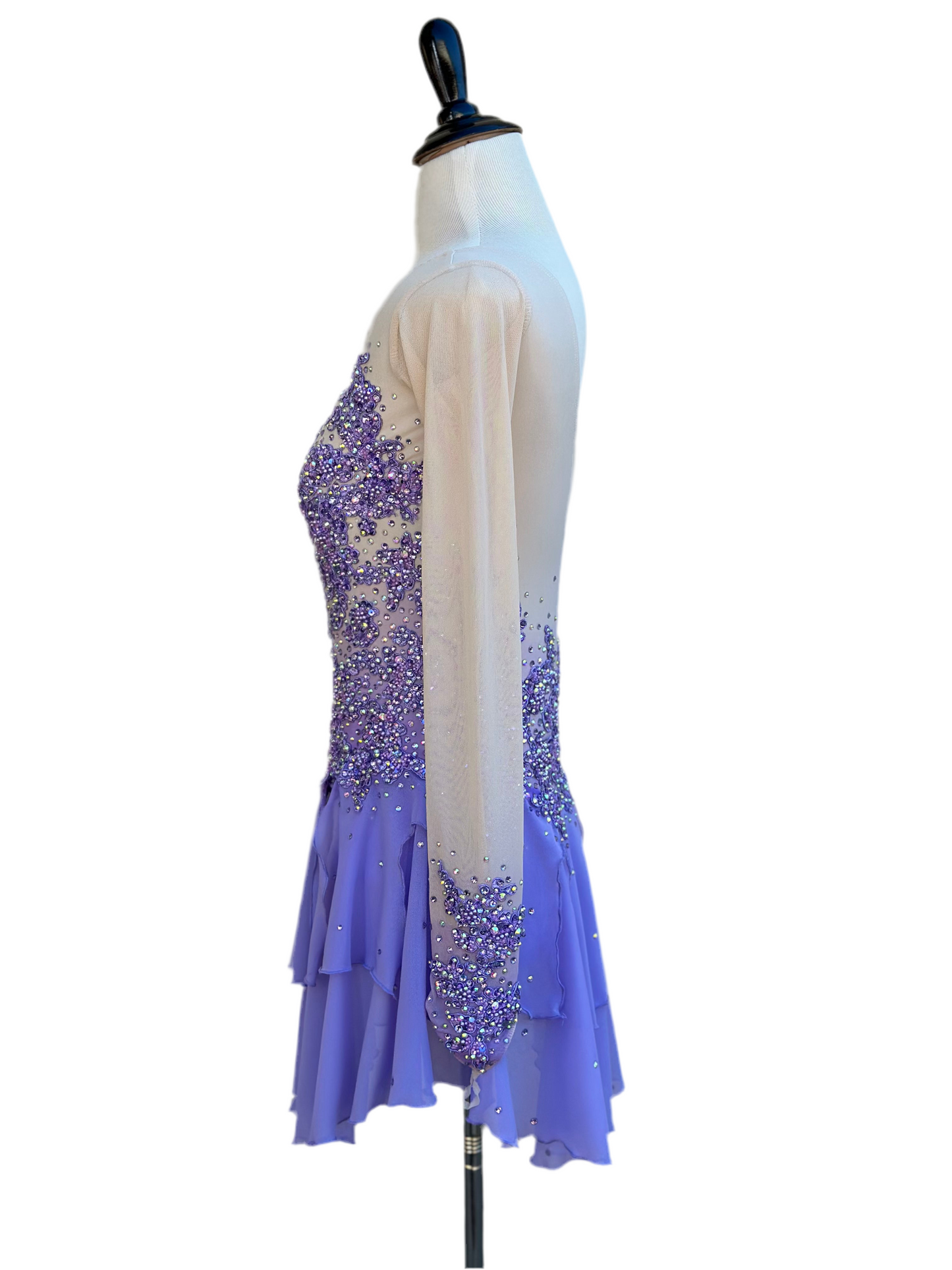 Lavender Figure Skating Dress with Crystal-Embellished Lace Appliqués – Competition Dress