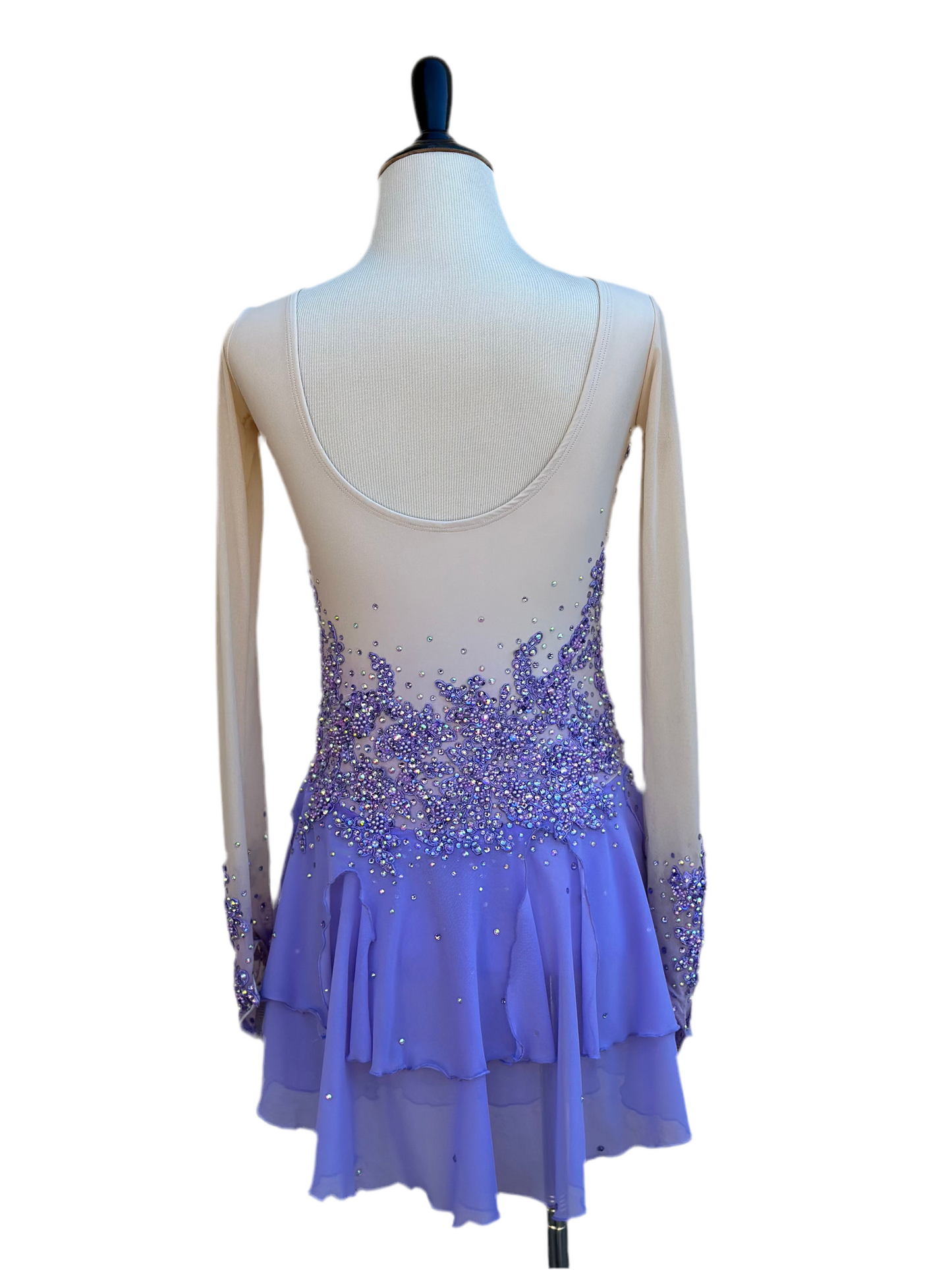 Lavender Figure Skating Dress with Crystal-Embellished Lace Appliqués – Competition Dress
